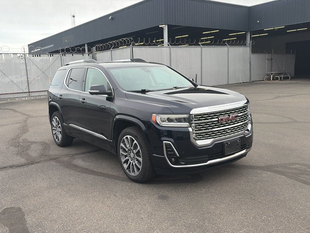 2021 GMC Acadia Denali — photo 1 of 9