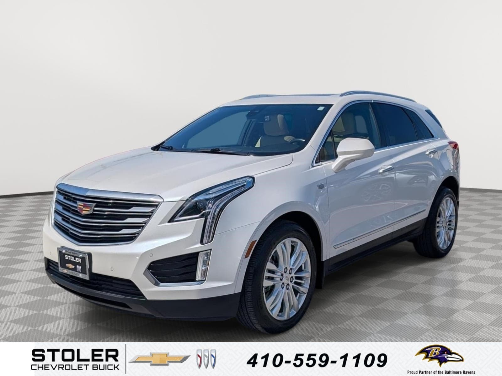 2018 Cadillac XT5 Premium Luxury FWD — photo 1 of 44