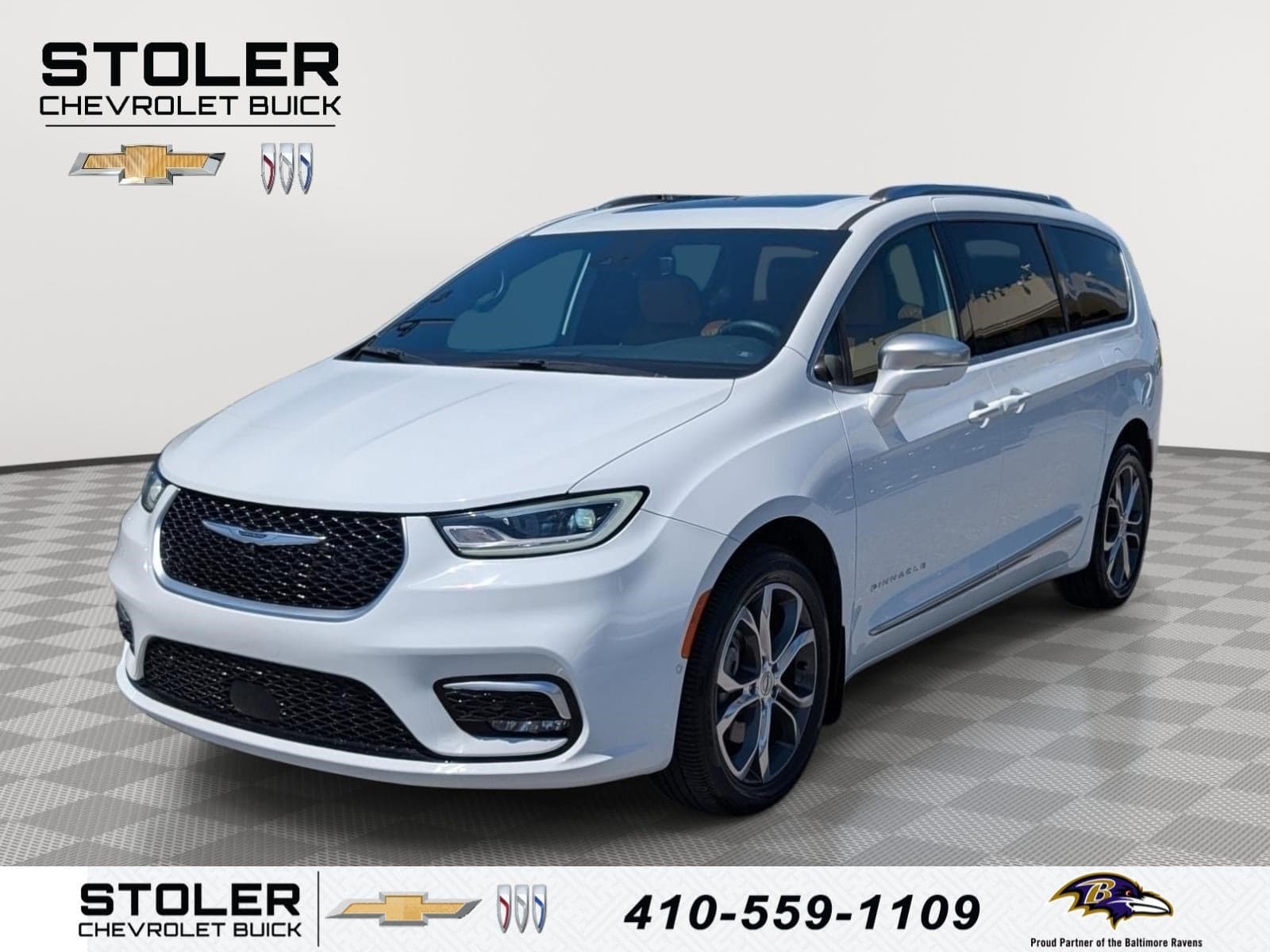 2021 Chrysler Pacifica Pinnacle — photo 1 of 39