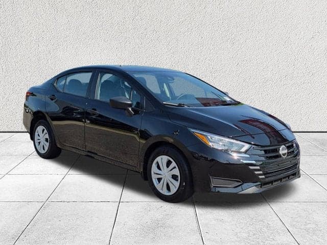 2025 Nissan Versa S — photo 1 of 206