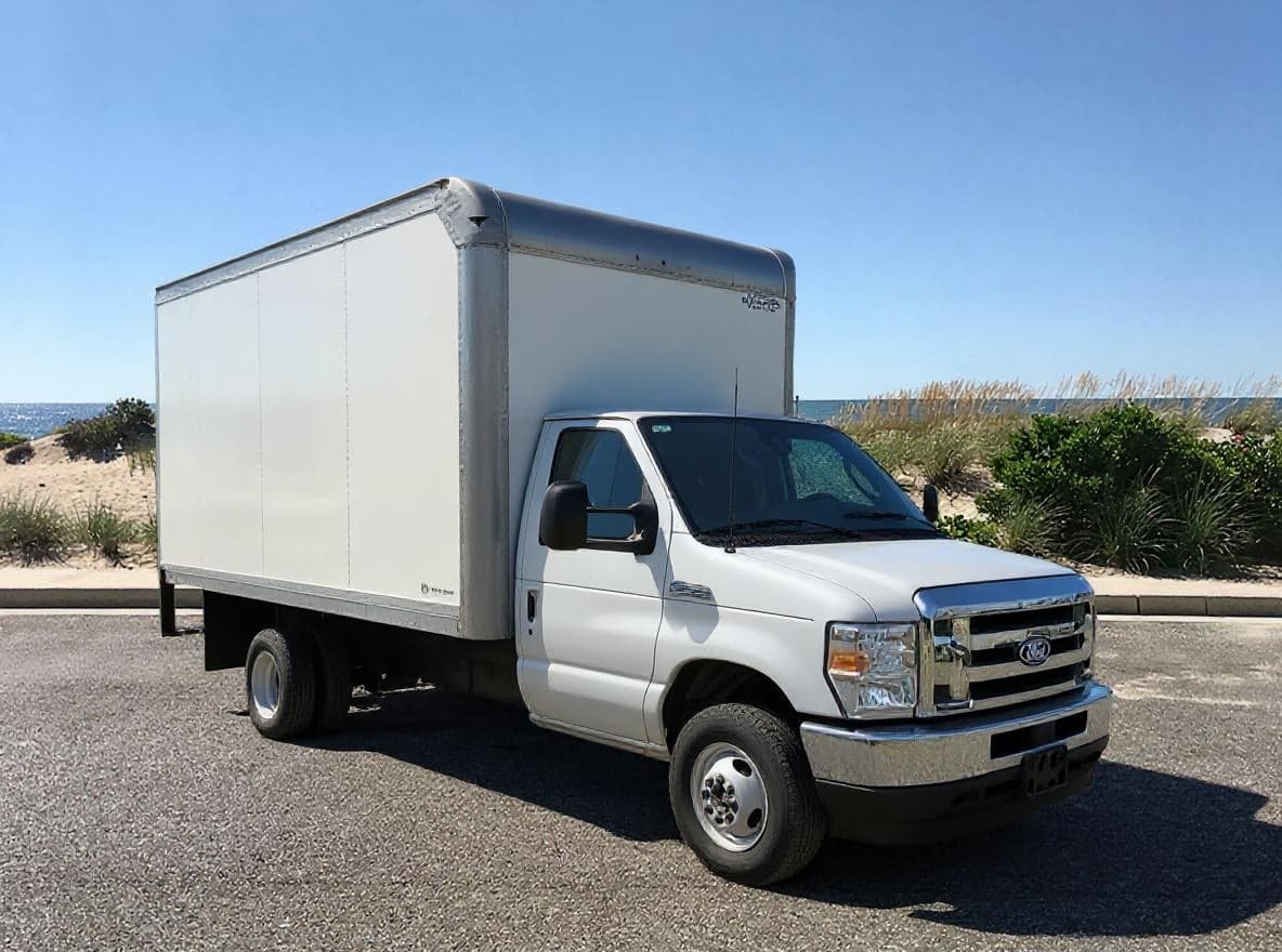 2027 Ford E-450SD 14' Box Truck — photo 1 of 5