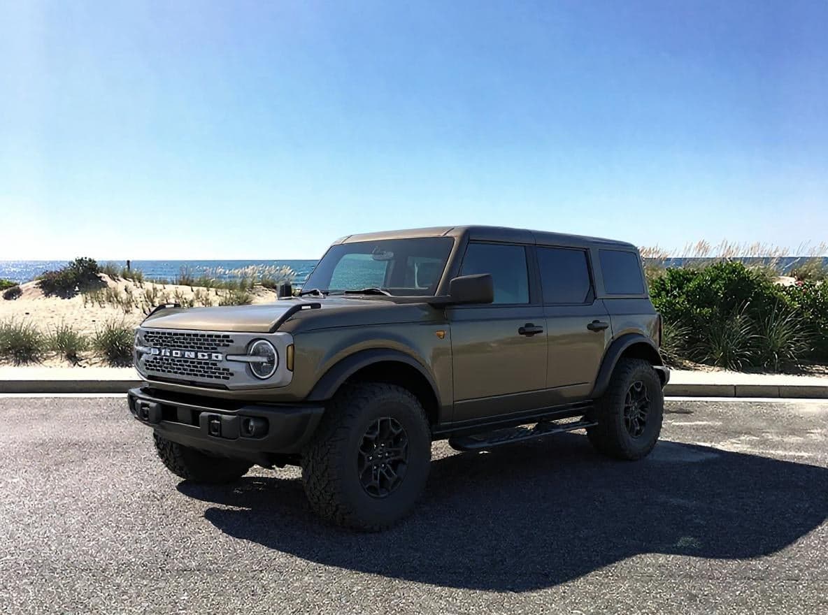 2026 Ford Bronco Badlands — photo 1 of 25