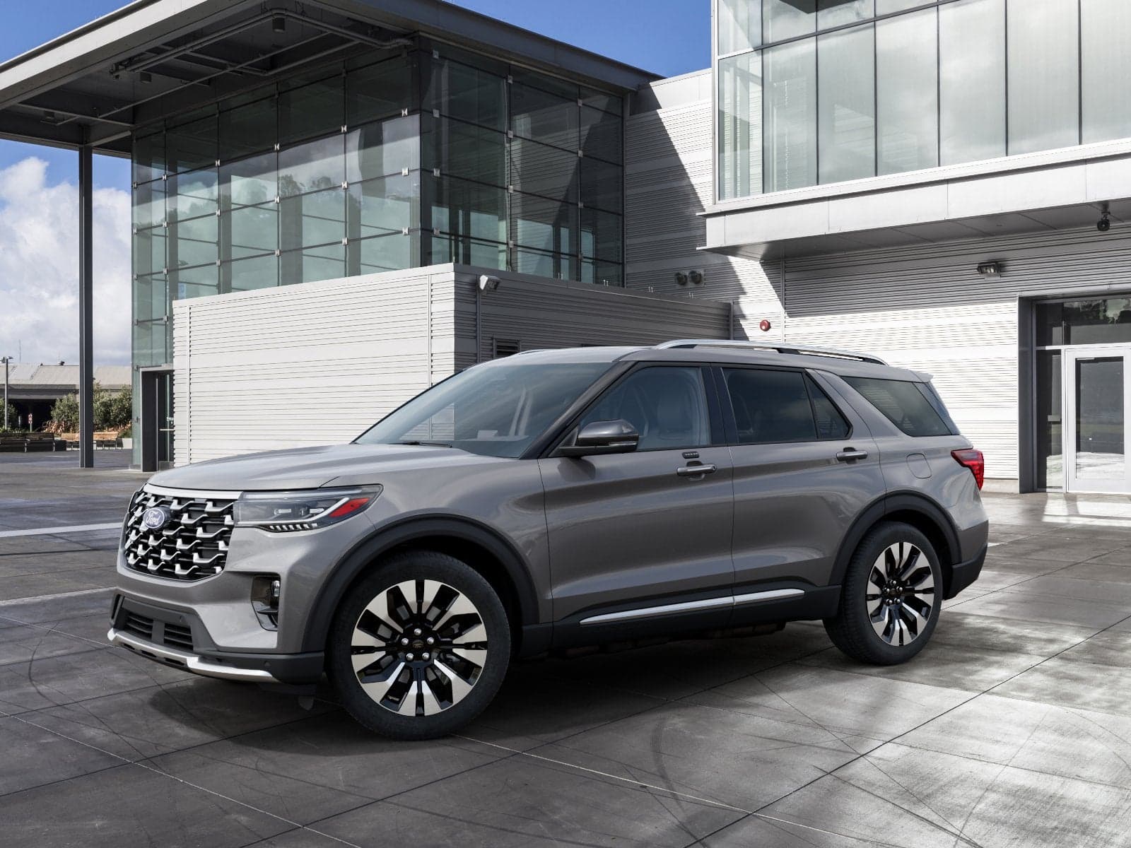 2027 Ford Explorer Platinum — photo 1 of 23