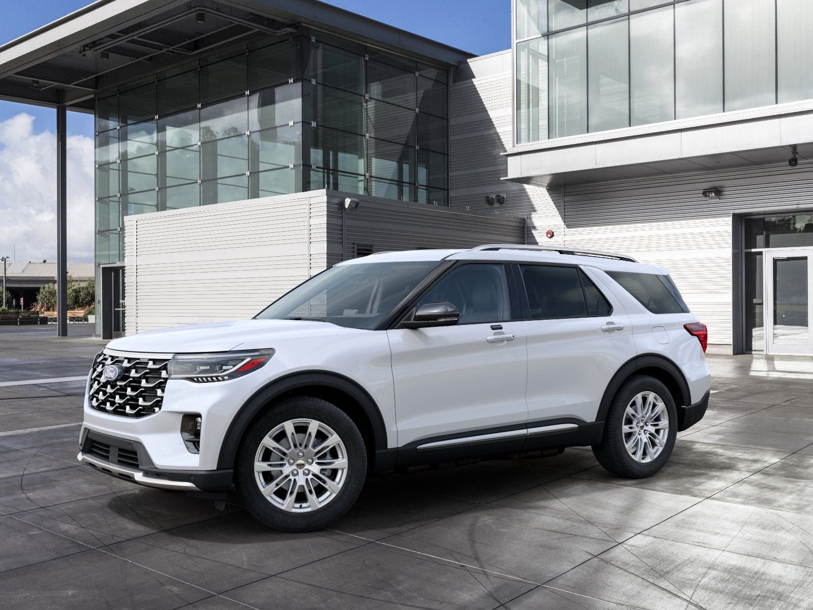 2027 Ford Explorer Platinum — photo 1 of 5