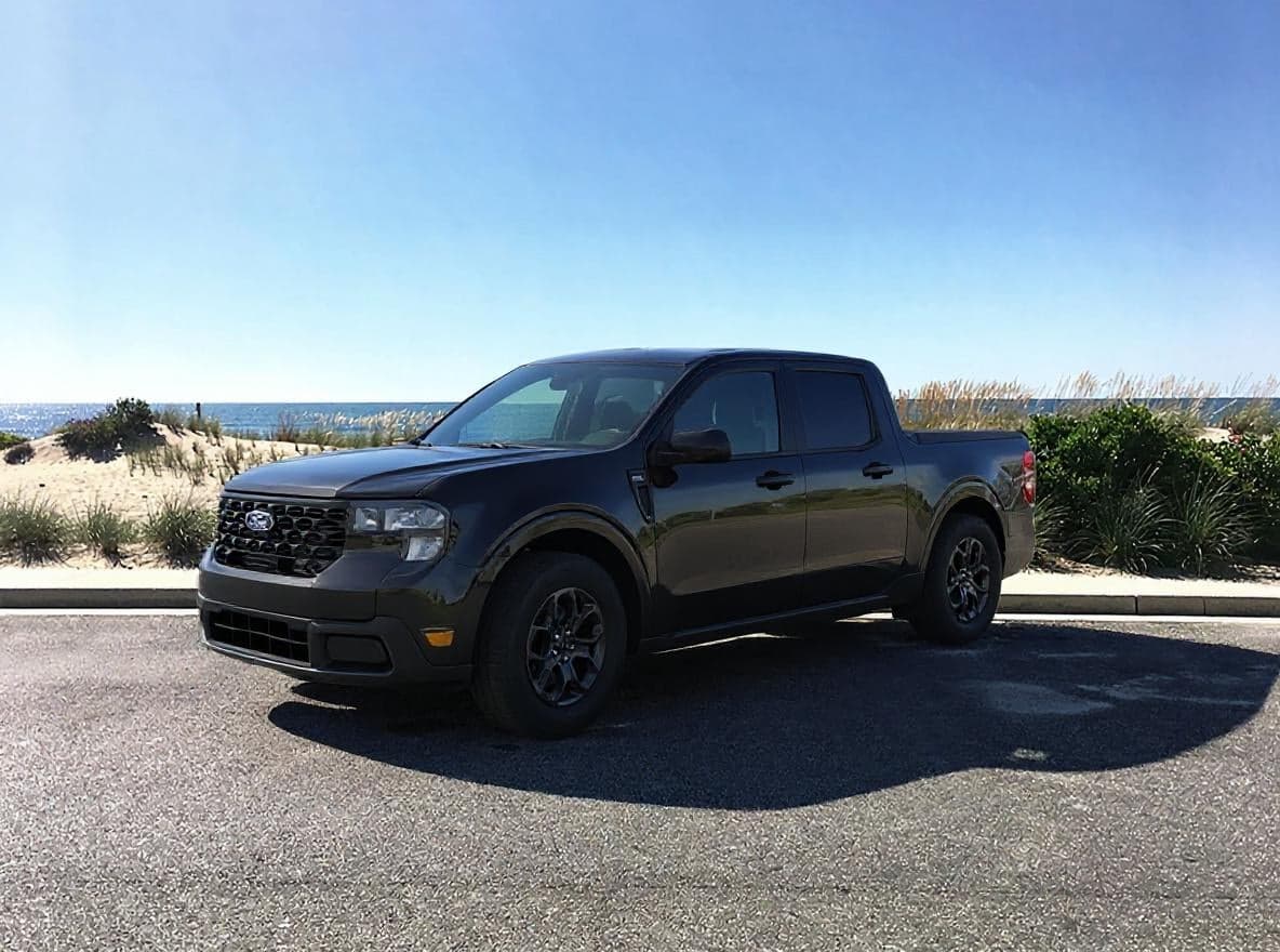 2026 Ford Maverick XLT — photo 1 of 24