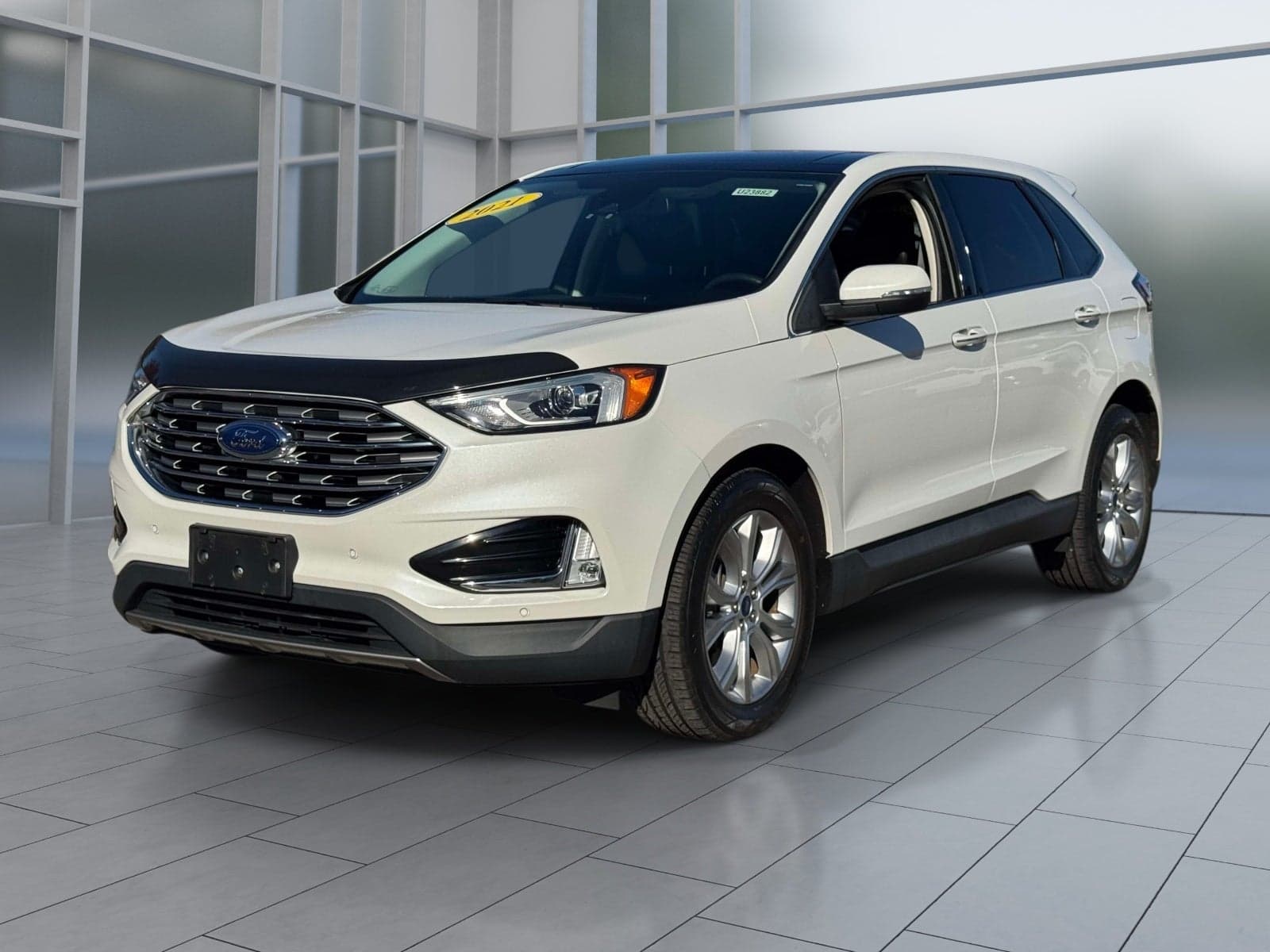 2021 Ford Edge Titanium — photo 1 of 5