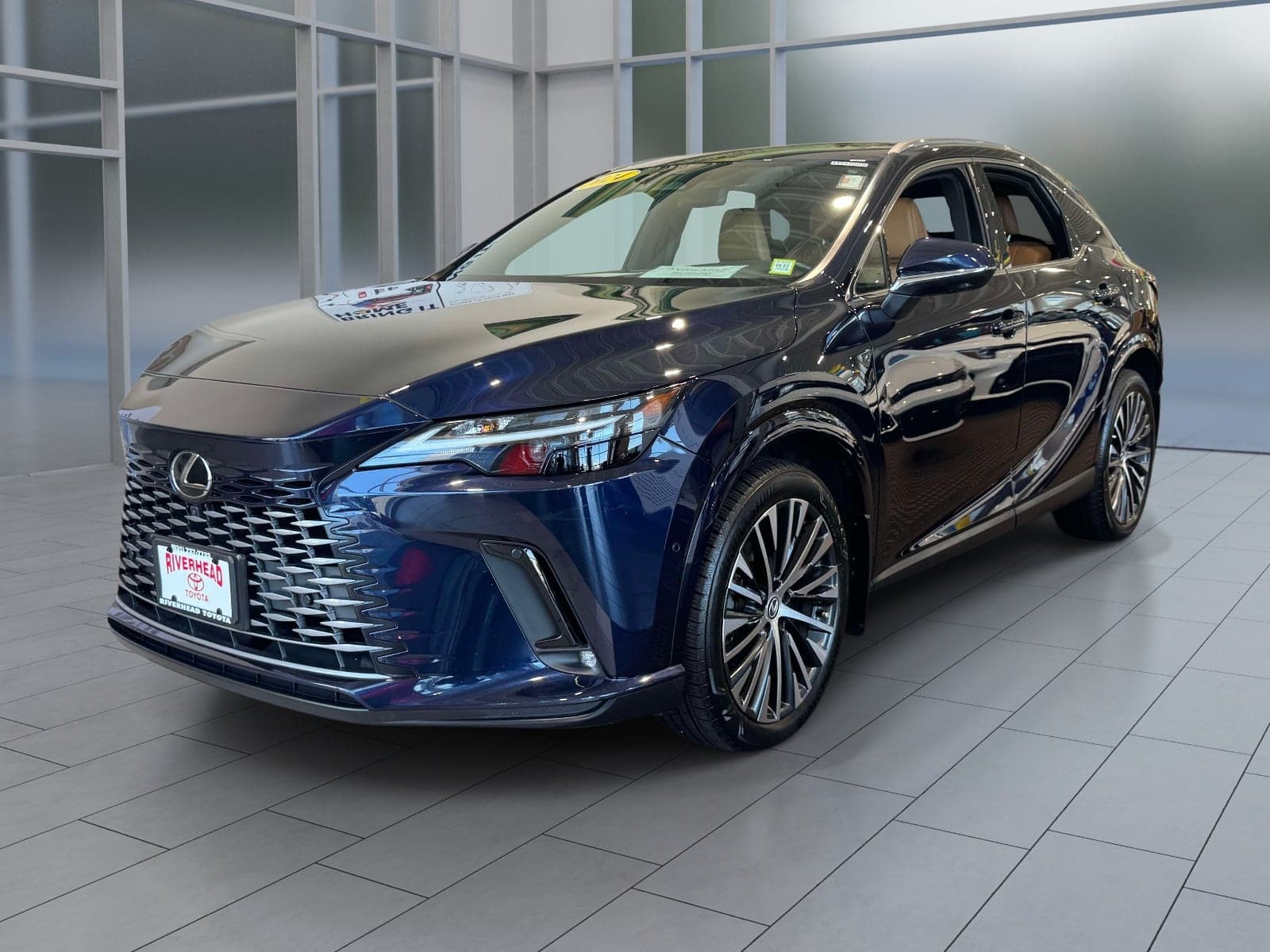 2024 Lexus RX 350h Premium Plus — photo 1 of 40