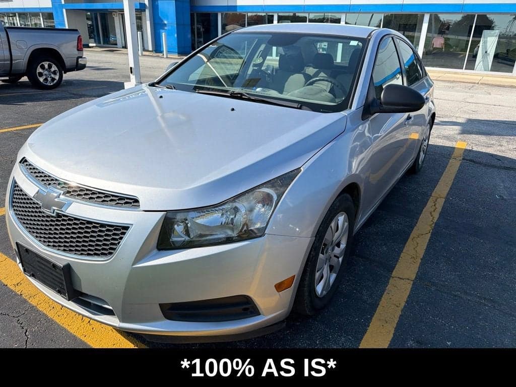 2014 Chevrolet Cruze LS — photo 1 of 5