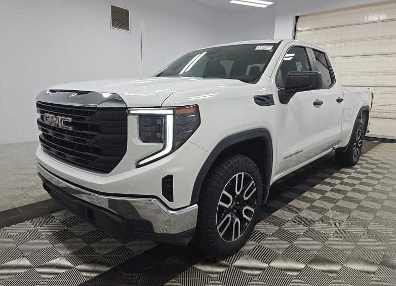 2023 GMC Sierra 1500 Pro — photo 1 of 5
