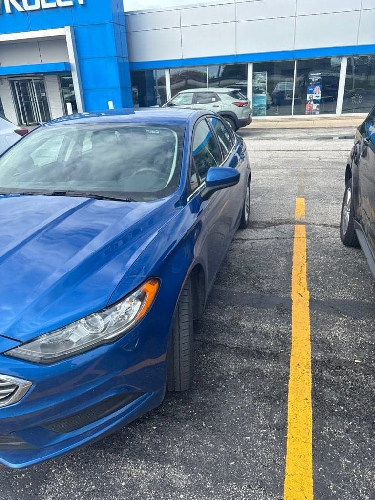 2018 Ford Fusion SE — photo 1 of 4