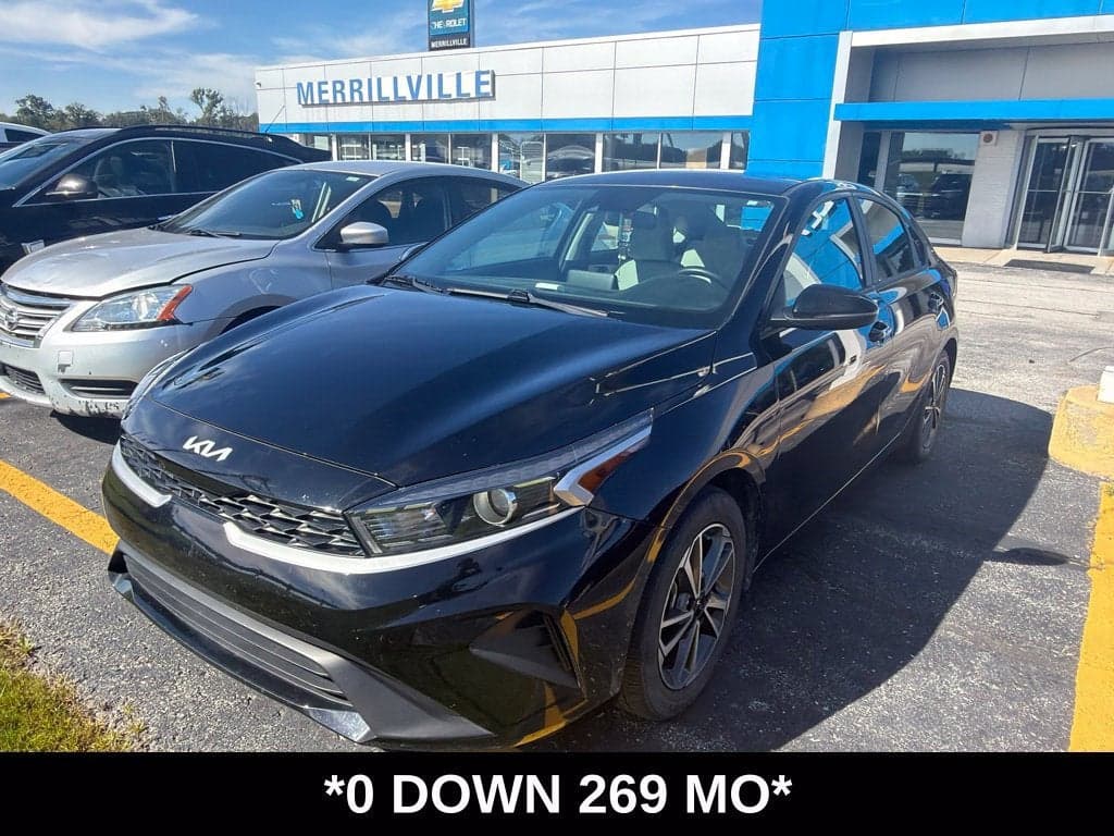 2023 Kia Forte LXS — photo 1 of 2