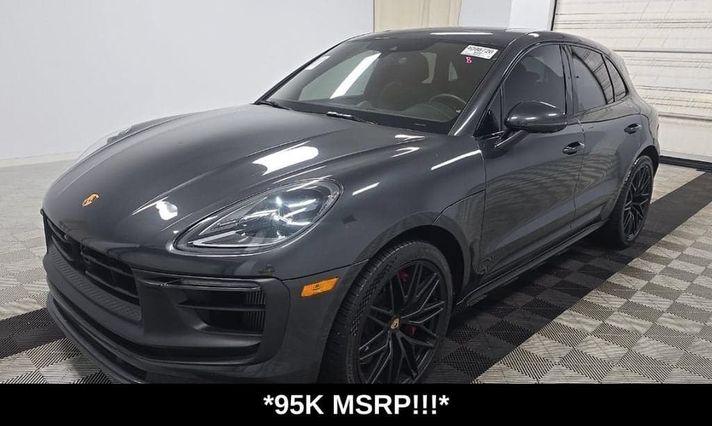 2022 Porsche Macan GTS — photo 1 of 5