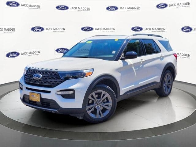 2023 Ford Explorer XLT — photo 1 of 40