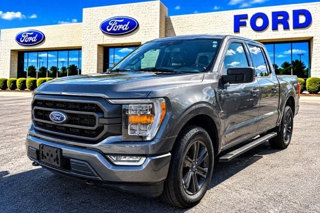 2023 Ford F-150 XLT — photo 1 of 5