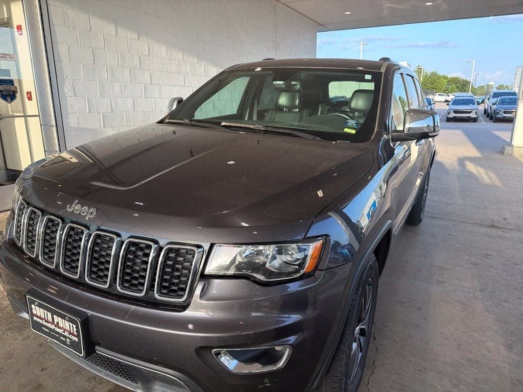 2017 Jeep Grand Cherokee Limited — photo 1 of 13