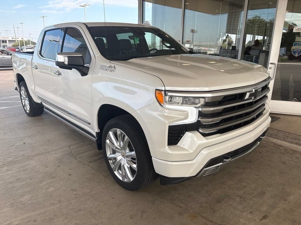 2024 Chevrolet Silverado 1500 High Country — photo 1 of 16