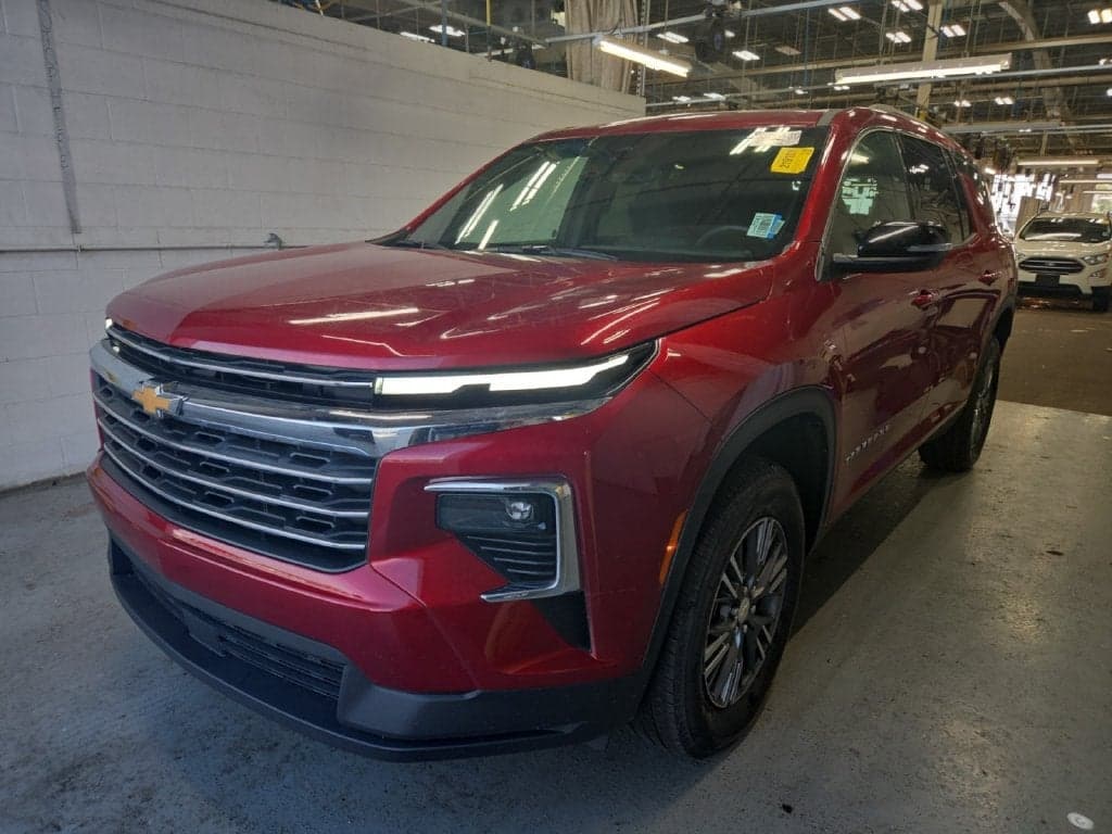 2026 Chevrolet Traverse FWD LT — photo 1 of 5