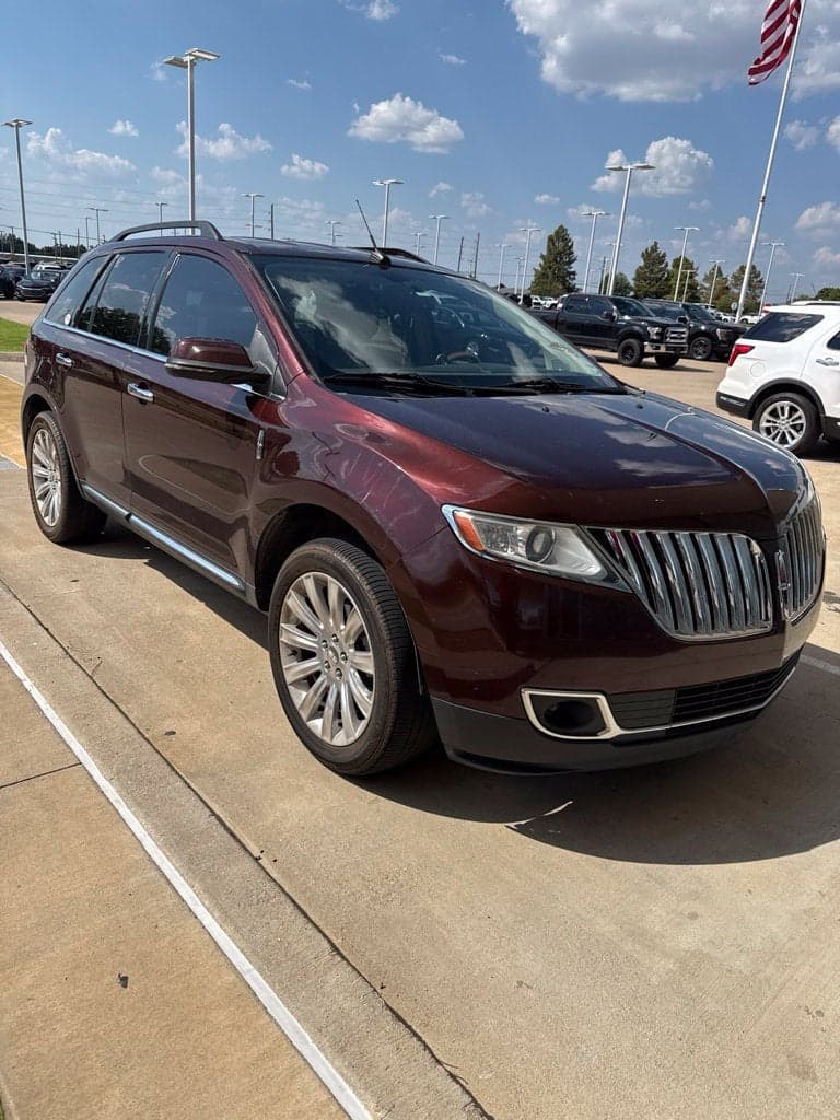 2012 Lincoln MKX Base — photo 1 of 10