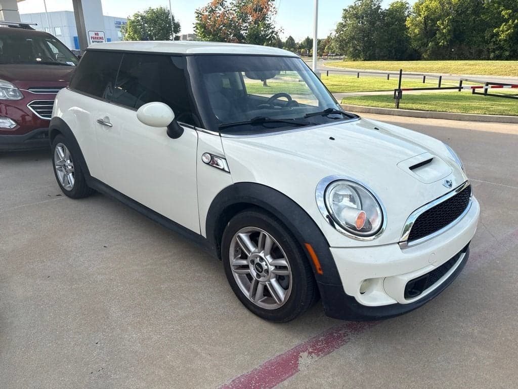 2012 Mini Cooper Hardtop S — photo 1 of 12
