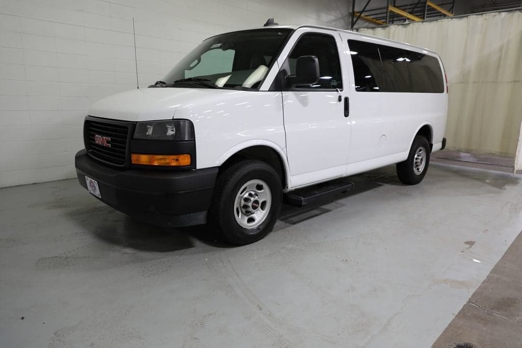 2021 GMC Savana Passenger LS — photo 1 of 24
