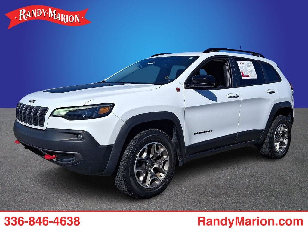 2022 Jeep Cherokee Trailhawk — photo 1 of 5