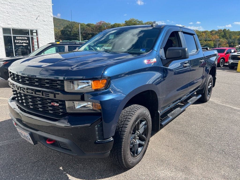 2022 Chevrolet Silverado 1500 LTD Custom Trail Boss — photo 1 of 5