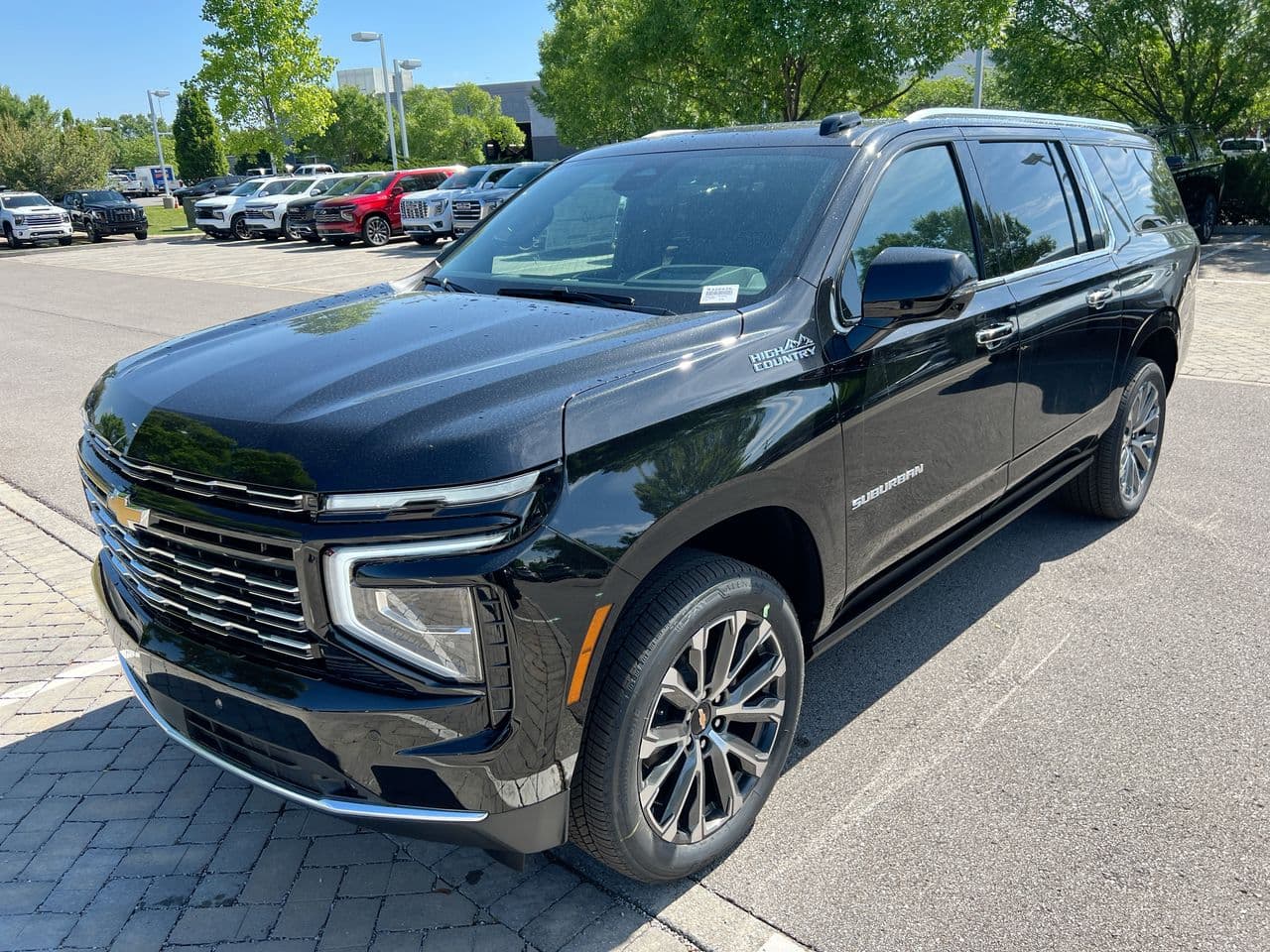 2026 Chevrolet Suburban High Country — photo 1 of 26