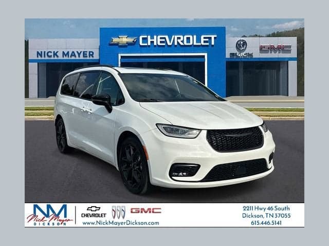 2025 Chrysler Pacifica Limited — photo 1 of 43
