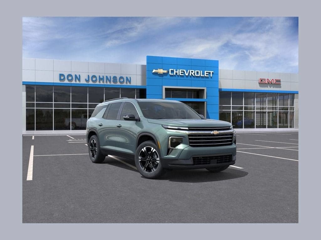 2027 Chevrolet Traverse AWD LT — photo 1 of 5