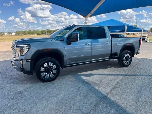 2026 GMC Sierra 2500 HD Denali — photo 1 of 38