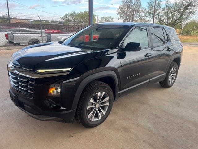 2026 Chevrolet Equinox AWD LT — photo 1 of 35