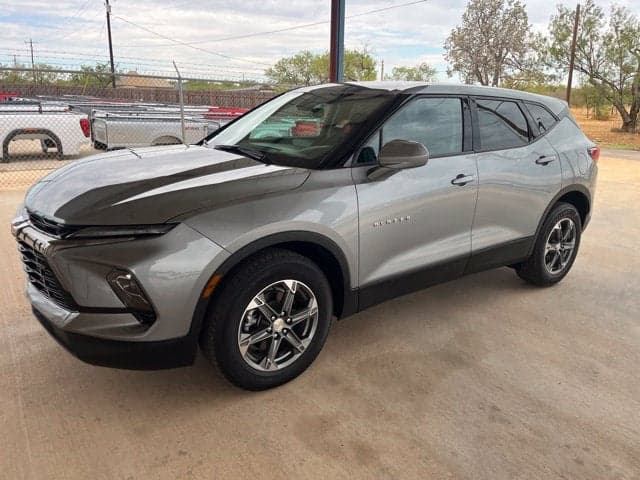 2026 Chevrolet Blazer 2LT — photo 1 of 33