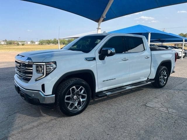 2024 GMC Sierra 1500 SLT — photo 1 of 36