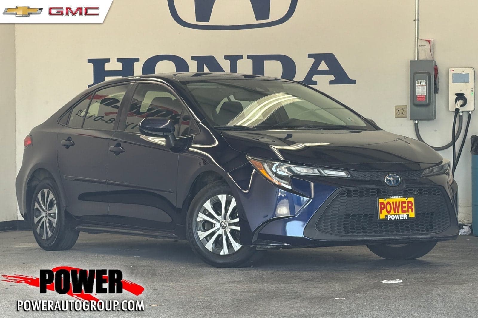 2022 Toyota Corolla Hybrid LE — photo 1 of 5