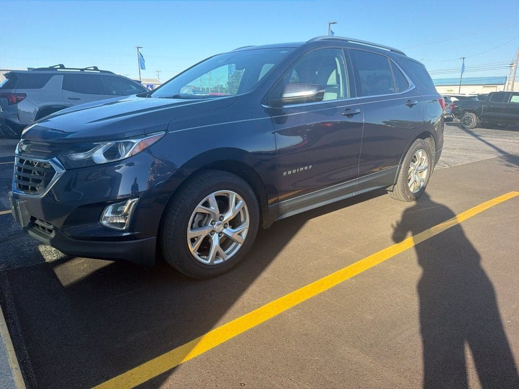 2018 Chevrolet Equinox LT — photo 1 of 5