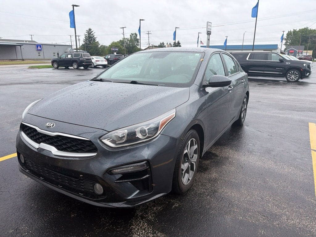 2020 Kia Forte LXS — photo 1 of 2