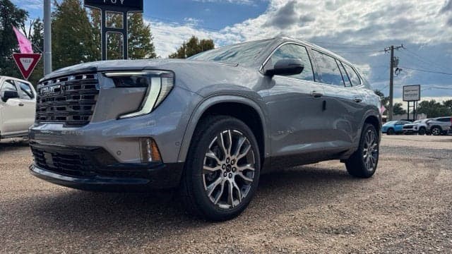 2027 GMC Acadia Base — photo 1 of 5