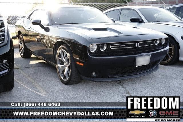 2016 Dodge Challenger SXT Plus — photo 1 of 5