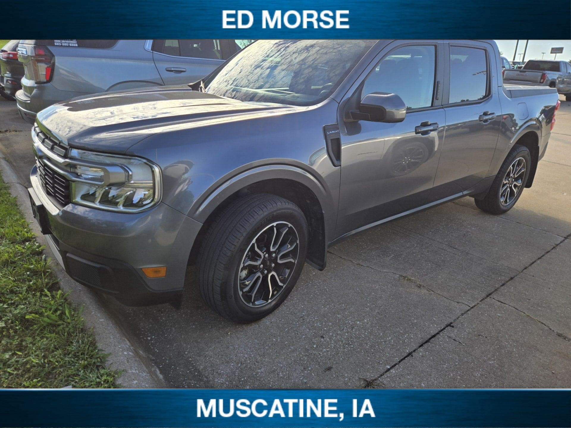 2022 Ford Maverick LARIAT — photo 1 of 4