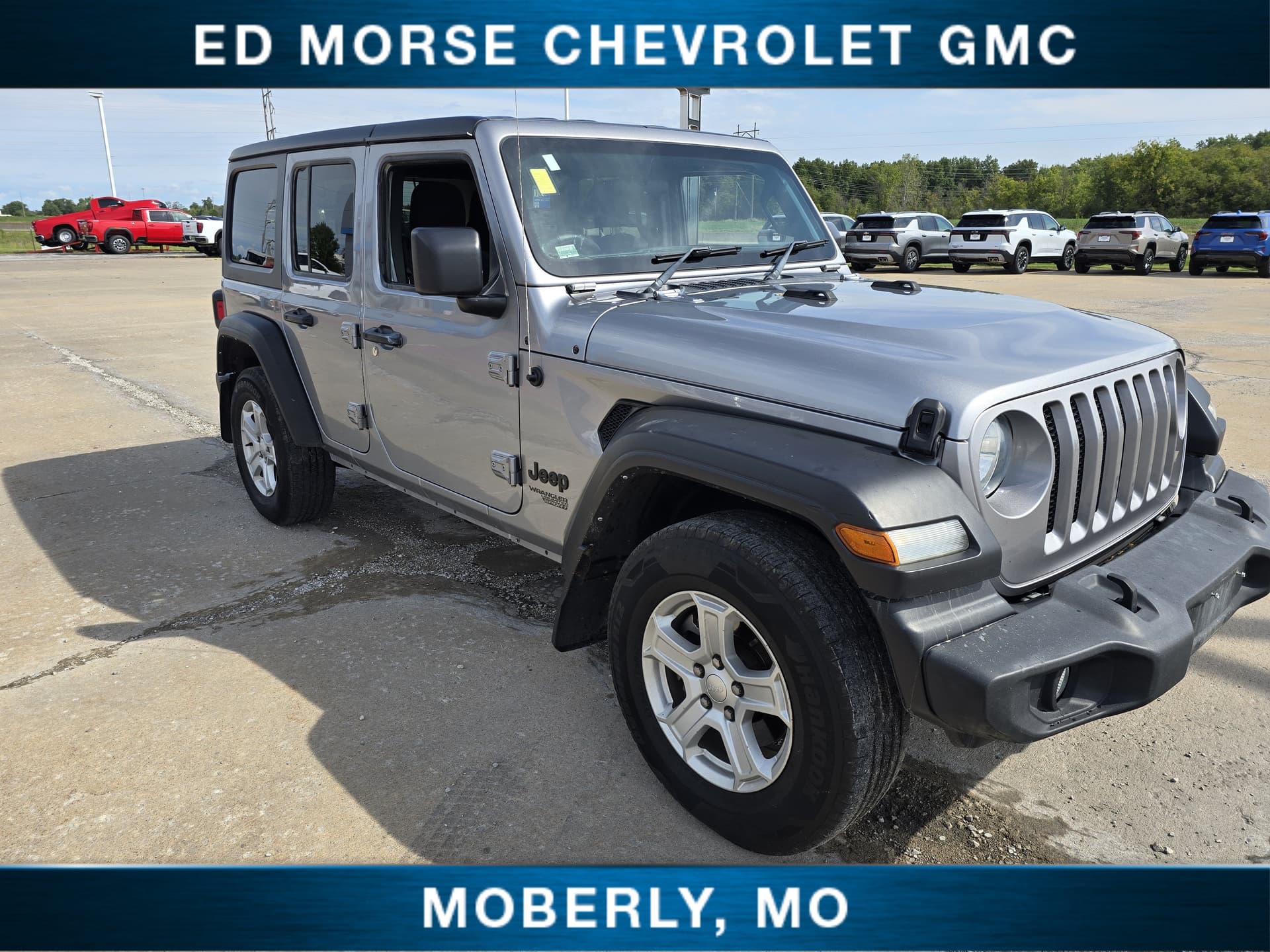 2021 Jeep Wrangler Unlimited Sport — photo 1 of 49