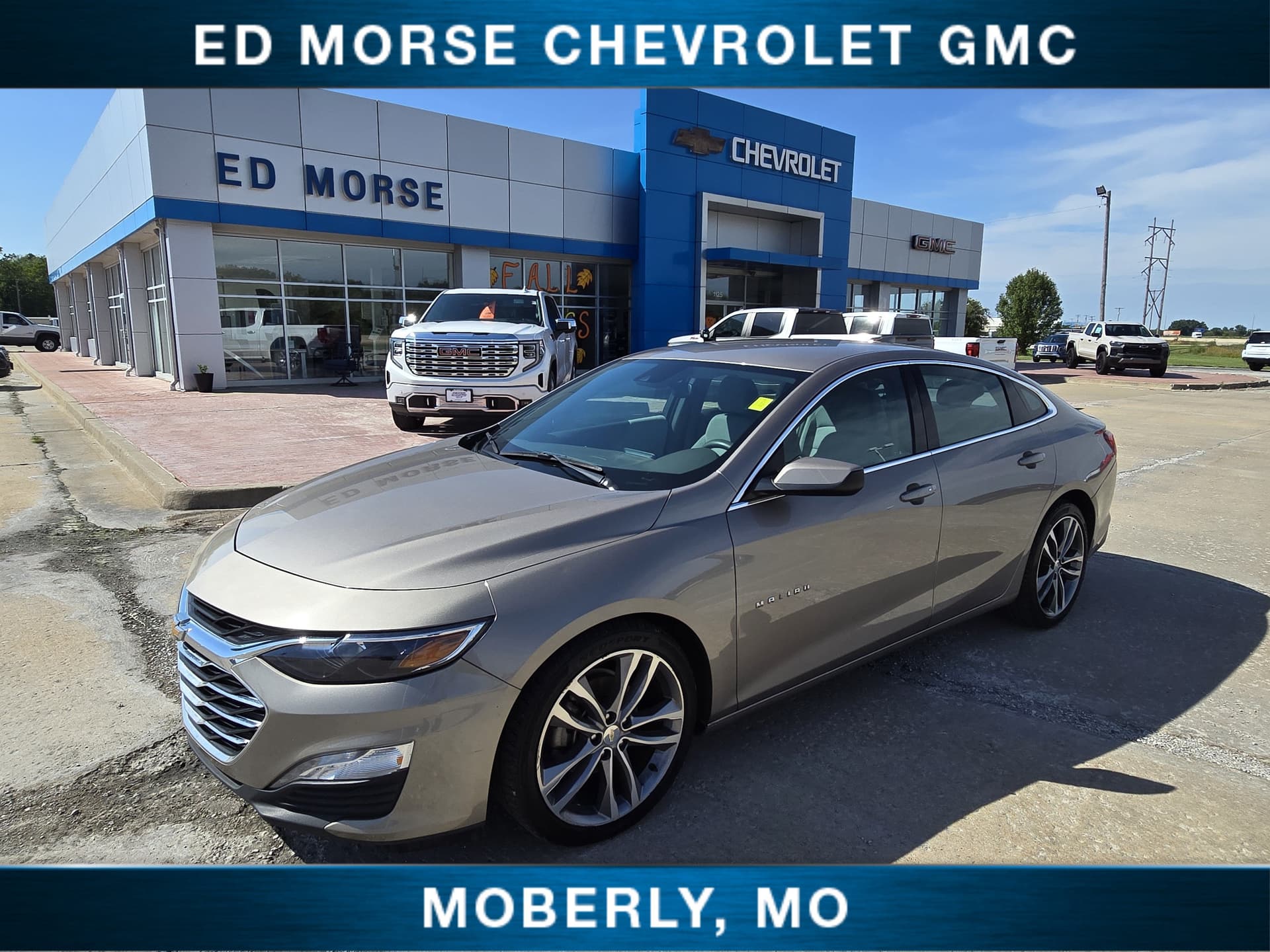 2023 Chevrolet Malibu LT — photo 1 of 66