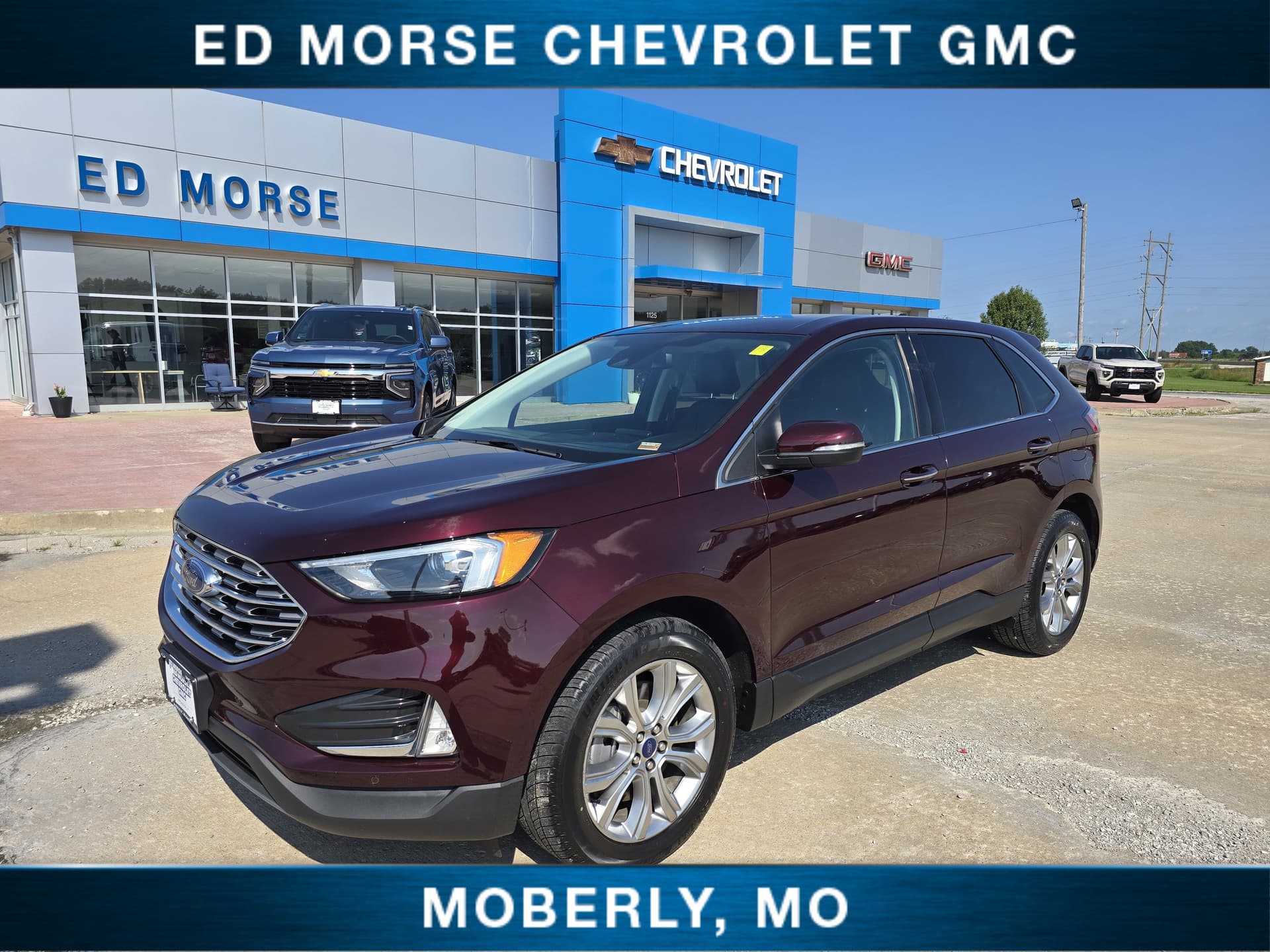2022 Ford Edge Titanium — photo 1 of 57
