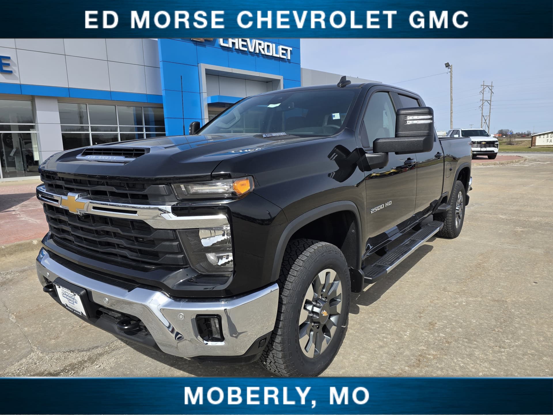 2025 Chevrolet Silverado 2500HD LT — photo 1 of 52