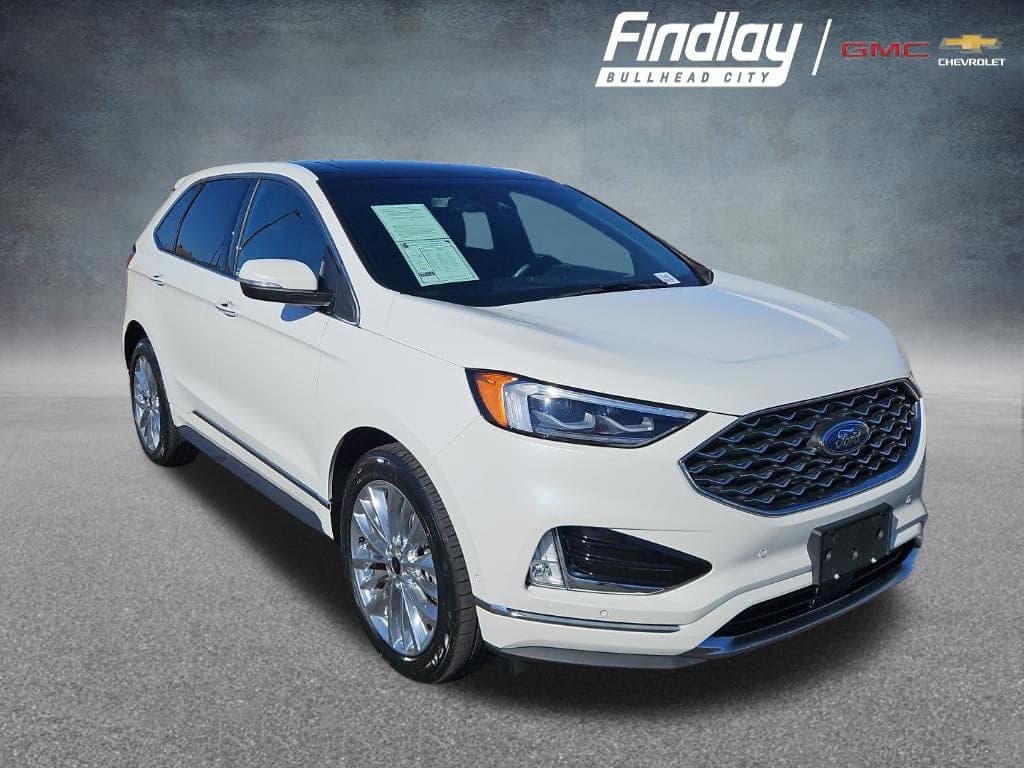 2020 Ford Edge Titanium — photo 1 of 5