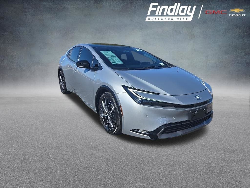 2024 Toyota Prius LE — photo 1 of 5