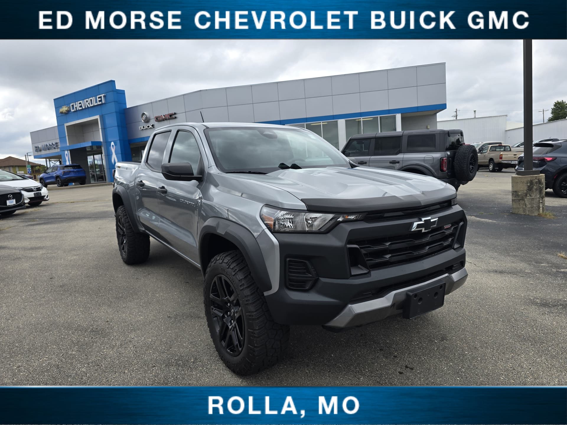 2023 Chevrolet Colorado 4WD Trail Boss — photo 1 of 41