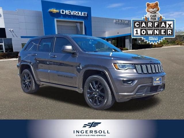 2020 Jeep Grand Cherokee Altitude — photo 1 of 3