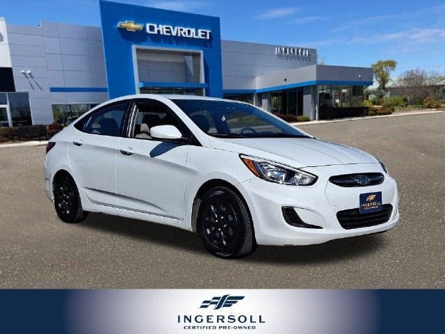 2017 Hyundai Accent SE — photo 1 of 3