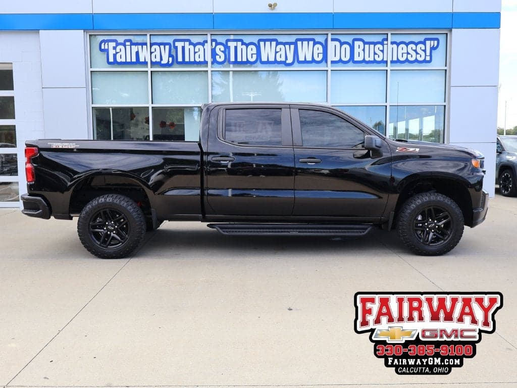 2021 Chevrolet Silverado 1500 Custom Trail Boss — photo 1 of 55