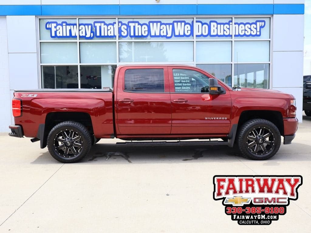 2017 Chevrolet Silverado 1500 LT — photo 1 of 58